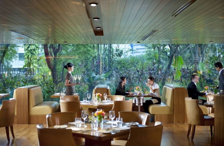 Mandarin Oriental, Jakarta - Royal Travel